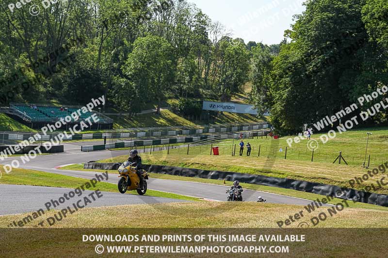 cadwell park;cadwell park photographs;cadwell trackday photographs;enduro digital images;event digital images;eventdigitalimages;peter wileman photography;racing digital images;trackday digital images;trackday photos